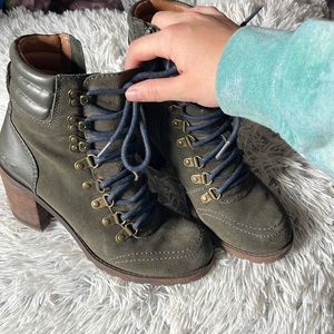 Beautiful olive hiking inspired fall tie up suede heeled boots